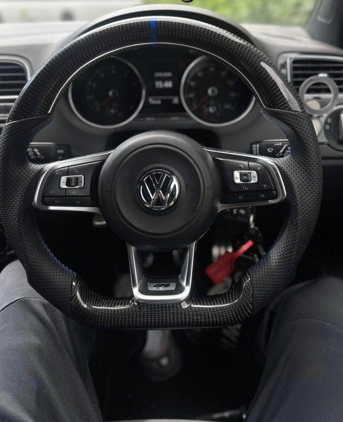 Volkswagen Golf steering wheel